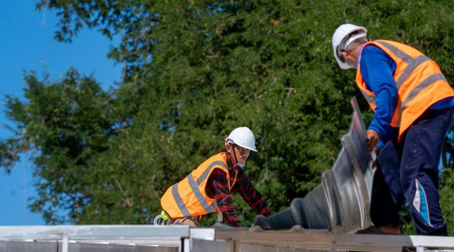 Professional new roof installation services in Delong, IN
